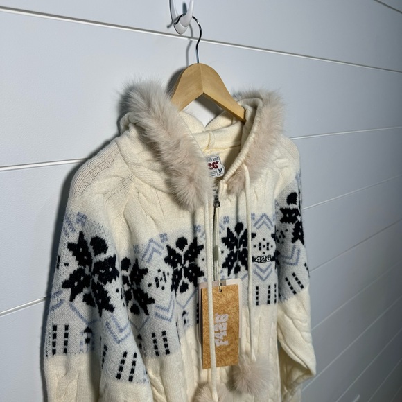 Hooded Fur-Collar Fair Isle Zip-Up Sweater - Picture 5 of 9